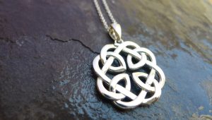 Reversible Father Daughter Celtic Knot Pendant-928