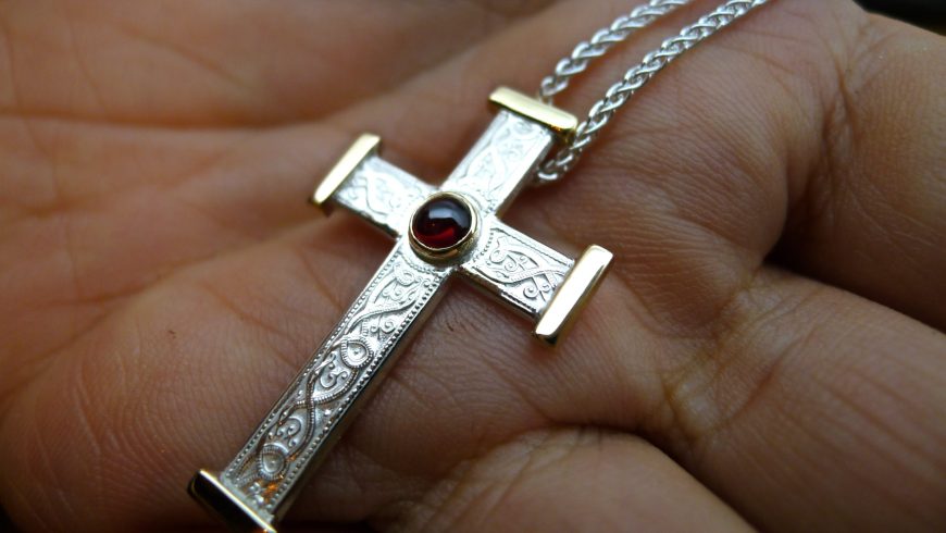 WHAT JEWELRY DID THE CELTS WEAR?